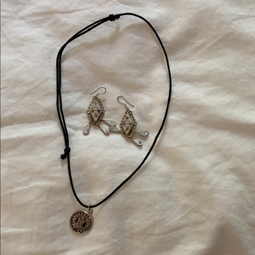 Earrings and necklace from Yucatán Peninsula